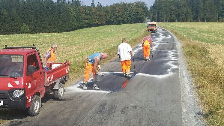 Straßensanierung durch den Bauhof